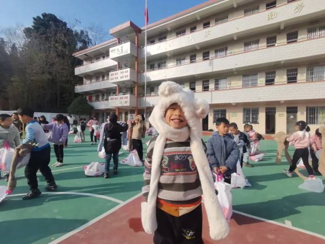 7d698122e49749e588b323341085ef68